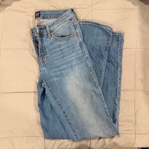 GAP Women’s  Light Blue Slim Jeans